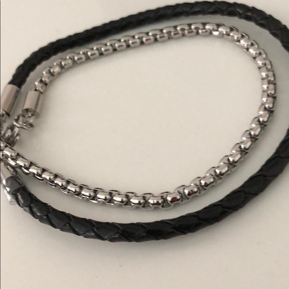 SIMPLY VERA UNISEX STAINLESS STEEL LEATHER WRAP - Picture 7 of 16